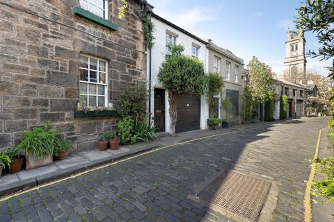 25 Circus Lane, Edinburgh, EH3 6SU