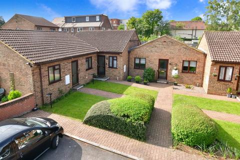 2 bedroom terraced bungalow for sale - Russet Court, Coxheath, Maidstone, Kent