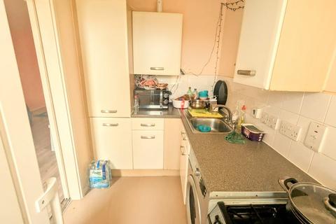 1 bedroom flat for sale, a Northumberland Park, London