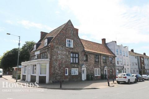 undefined, Old White Lion, Great yarmouth