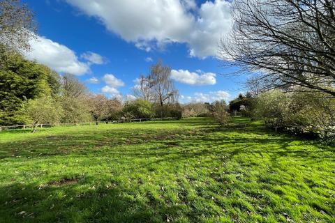4 bedroom property with land for sale - Wroxton, Banbury, Oxfordshire, OX15