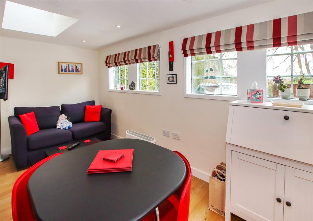 Lillies Studio
