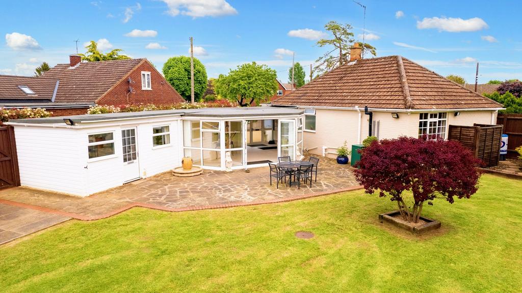 Salts Road, Walton Highway, PE14 2 bed detached bungalow for sale £
