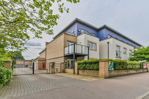 2 bedroom flat for sale - King Henry Lodge, Chingford, London, E4