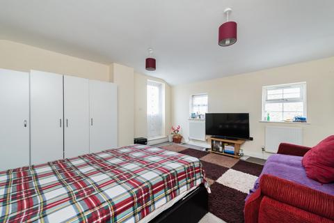 1 bedroom flat to rent, Lord Derby House, Griffin Road, Plumstead, London, SE18