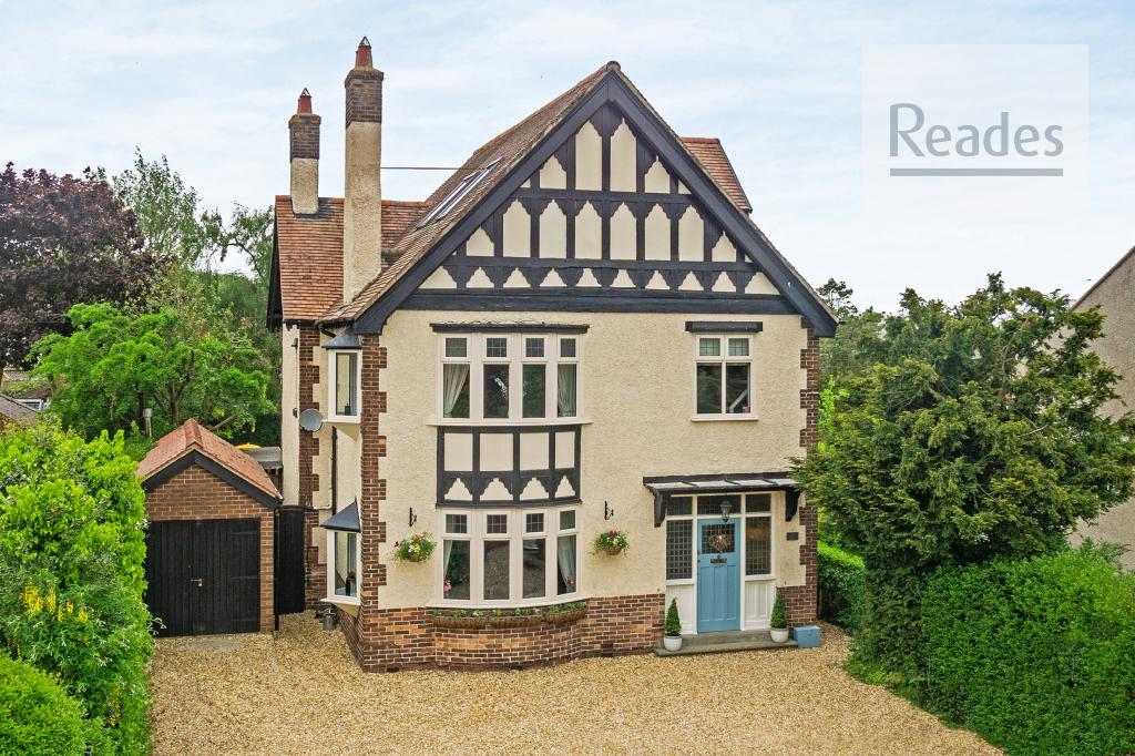 Gladstone Way, Hawarden CH5 3 4 bed detached house for sale £525,000