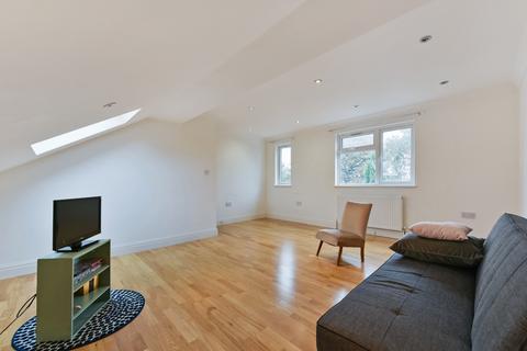 3 bedroom flat to rent, Shooters Hill Road, London, Greater London, SE3 8UL