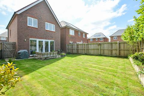 3 bedroom detached house for sale - Mary Rose Drive, Preston, Lancashire