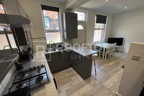 2 bedroom house to rent - Glossop Street, Leeds LS6