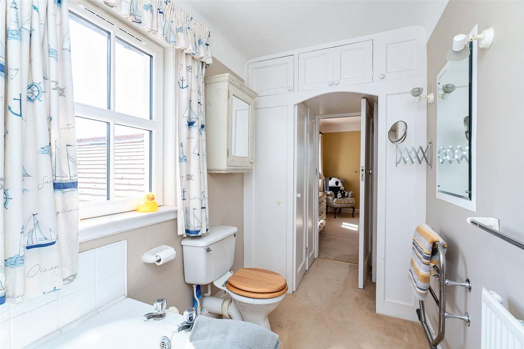 Master En-Suite