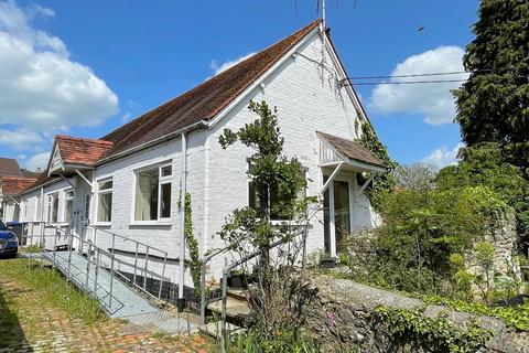 2 bedroom semi-detached bungalow for sale - Mere, Warminster, Wiltshire BA12