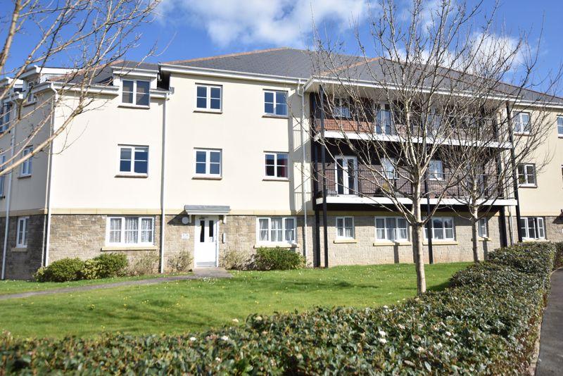 Watkins Way, Bideford 2 bed apartment £725 pcm (£167 pw)