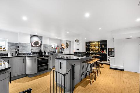 83 West Street, Harrow, HA1 3EL
