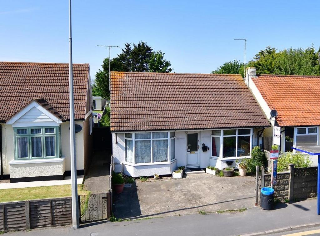Queenborough Road, Halfway, Sheerness, Kent 4 bed bungalow for sale £