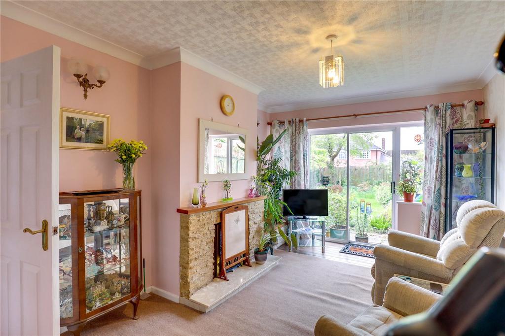 14 Romsley View, Alveley, Bridgnorth, Shropshire 3 bed bungalow £265,000