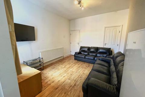 6 bedroom house share to rent, 33 Cemetery Avenue, Sheffield, S11