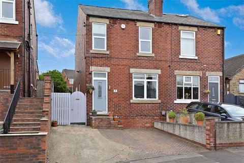 3 bedroom semi-detached house for sale - Cliff Road, Crigglestone, Wakefield, West Yorkshire, WF4