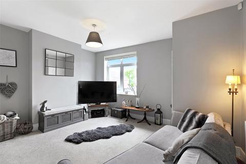 3 bedroom semi-detached house for sale - Cliff Road, Crigglestone, Wakefield, West Yorkshire, WF4