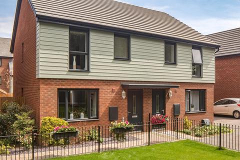3 bedroom semi-detached house for sale - Maidstone at Barratt Homes @ Brunel Quarter Station Road, Chepstow NP16