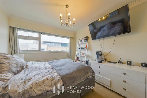 122 Chiltern Road, St Albans, AL4 9SY