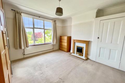 64 Whitehill Road, Gravesend, DA12 5PQ