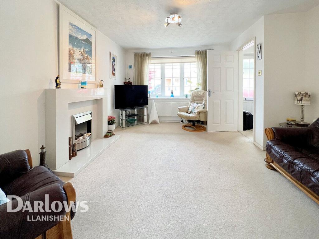 Birchwood Gardens, Cardiff 3 bed detached house for sale £425,000