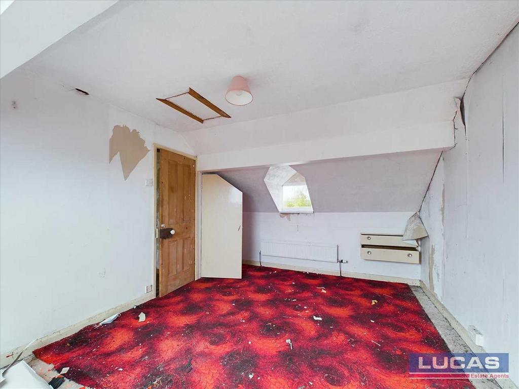 2nd Floor Bedroom