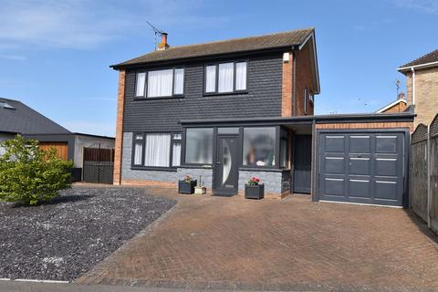 29 Longtye Drive, Chestfield, Whitstable, CT5 3NF