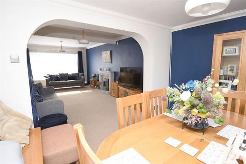 29 Longtye Drive, Chestfield, Whitstable, CT5 3NF