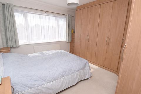 29 Longtye Drive, Chestfield, Whitstable, CT5 3NF