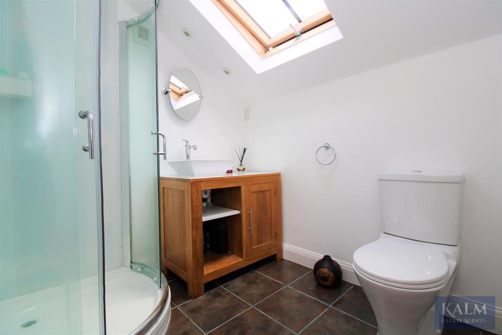 En suite shower room