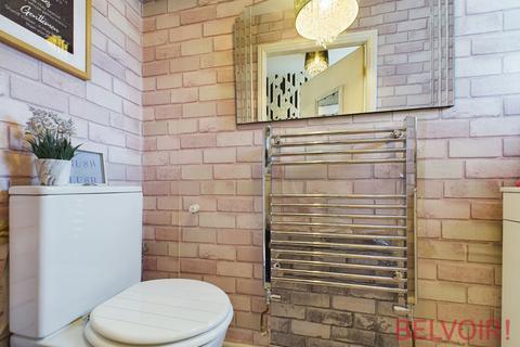 16 Beaufighter Grove, Stoke-on-trent, ST6 5XS