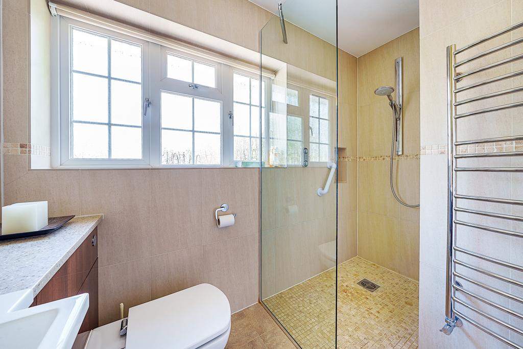 Family Shower Room