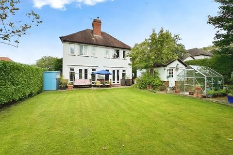 4 bedroom detached house for sale, The Avenue Woodland Park Prestatyn LL19 9RD