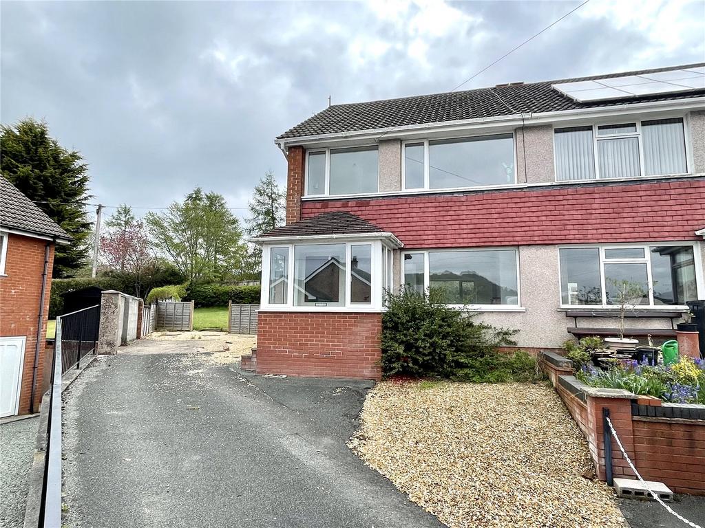 Garden Suburb, Llanidloes, Powys, SY18 3 bed semidetached house for