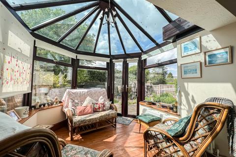 3 bedroom semi-detached house for sale - Tupsley, Hereford