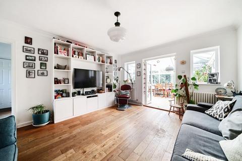 3 bedroom terraced house for sale, Lower Sunbury,  Surrey,  TW16