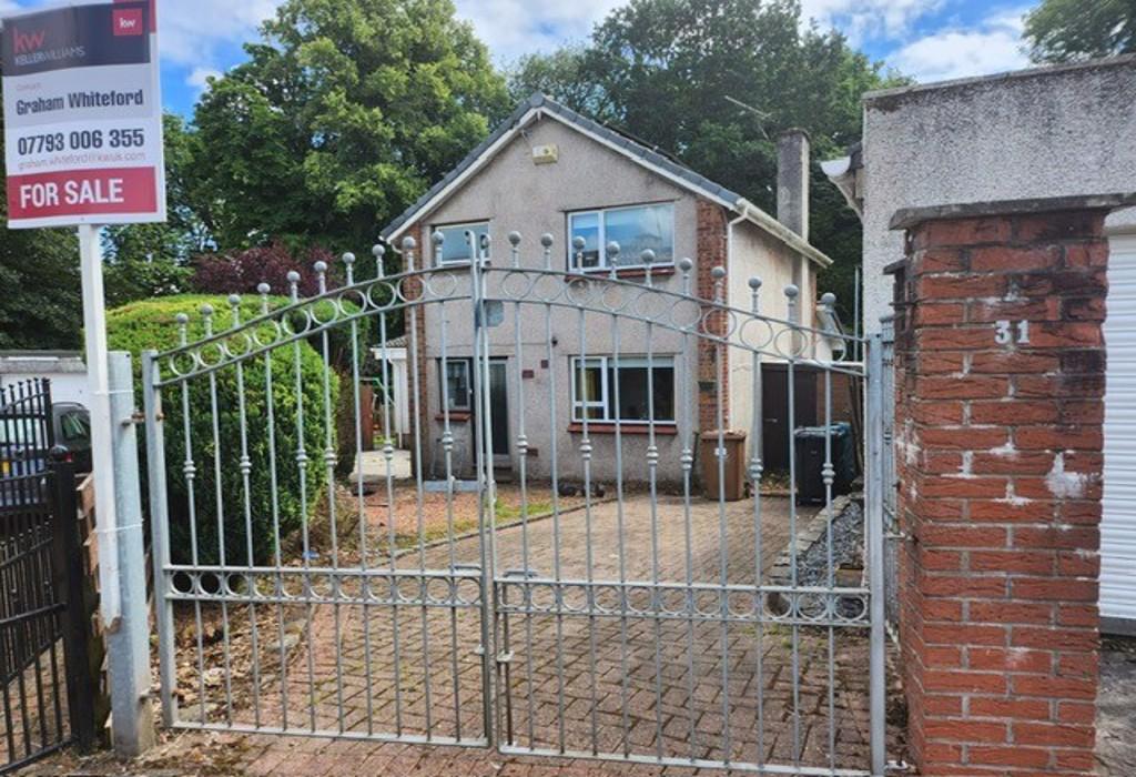 Annan Grove, Motherwell, Lanarkshire 4 bed detached house £210,000