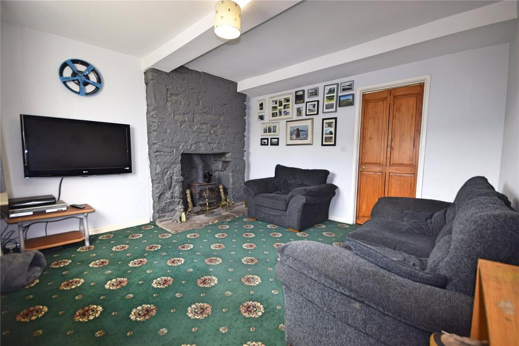 Minffordd, Carno, Caersws, Powys, SY17 2 bed terraced house for sale