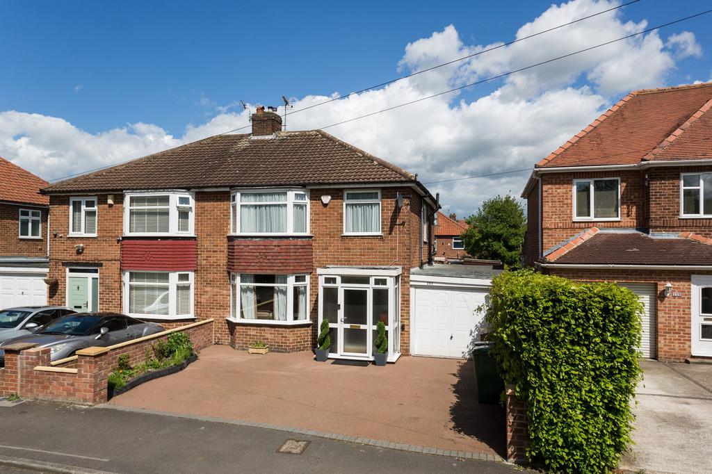 Shipton Road, York, YO30 3 bed semidetached house for sale £325,000