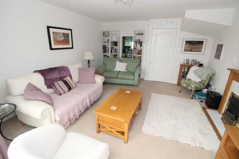 3 bedroom semi-detached house for sale - Barnsbury Gardens, Newport Pagnell
