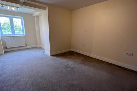 2 bedroom flat to rent, The Grosvenor, Newmarket