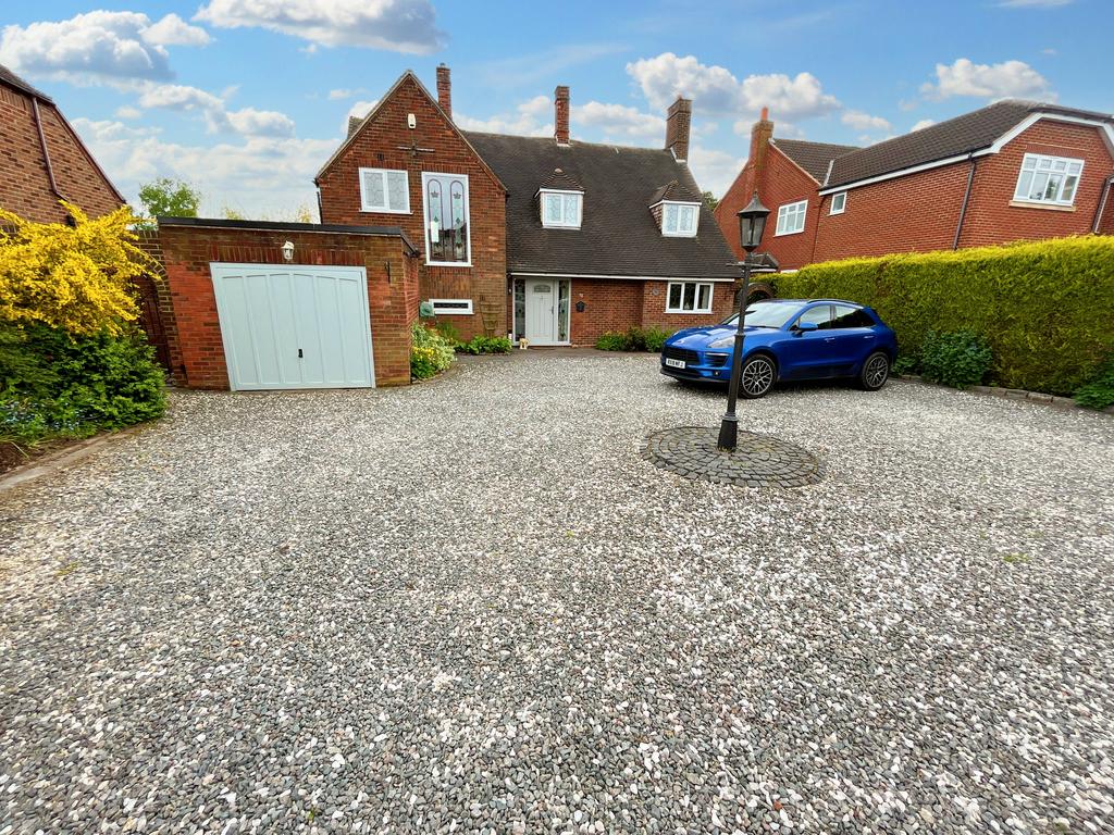 Ashby Road East, Bretby, DE15 4 bed detached house for sale £600,000