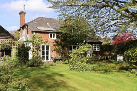 4 bedroom character property for sale, Hotley Bottom Lane, Great Missenden, HP16