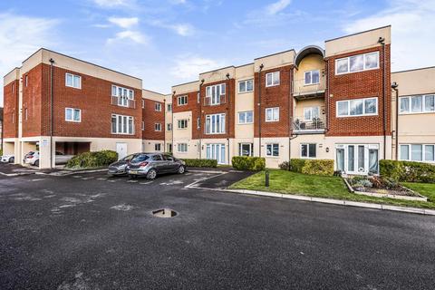 2 bedroom apartment to rent - Windsor,  Berkshire,  SL4