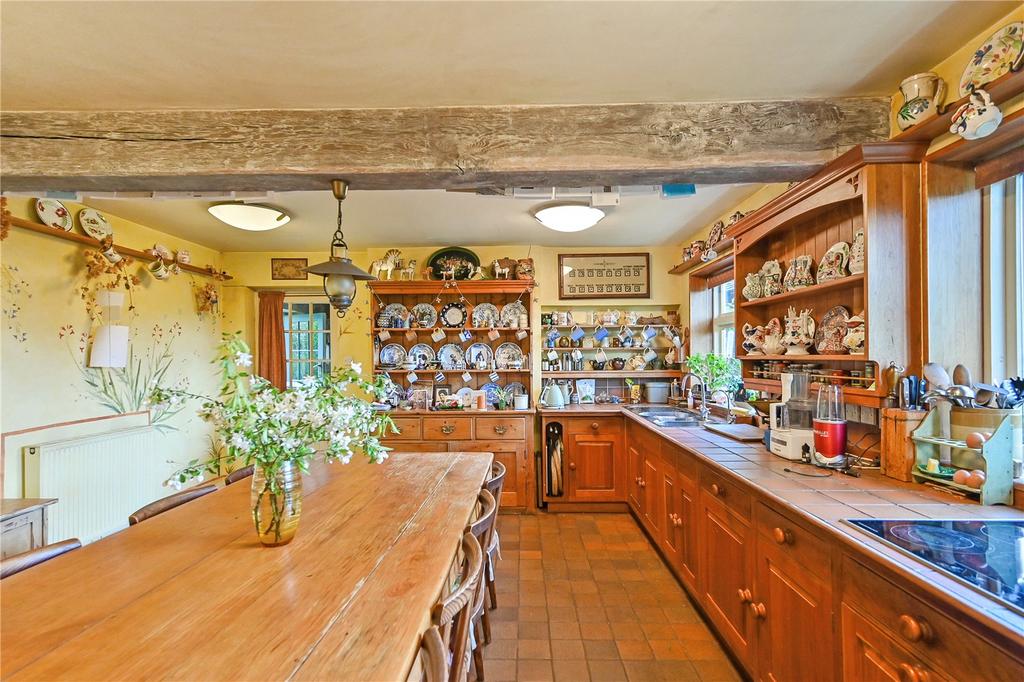 Kitchen/Breakfast Rm