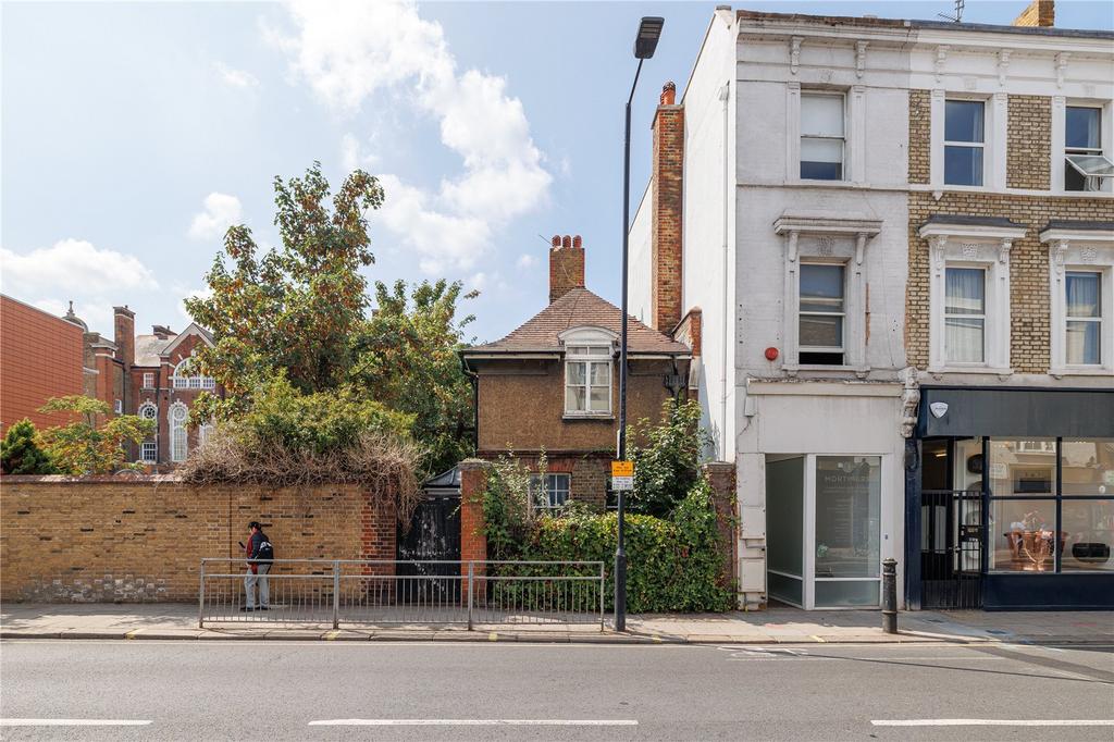 Munster Road, Fulham, London 3 bed house for sale £1,030,000