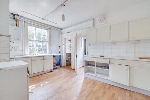 3 bedroom end of terrace house for sale, Munster Road, Fulham, London