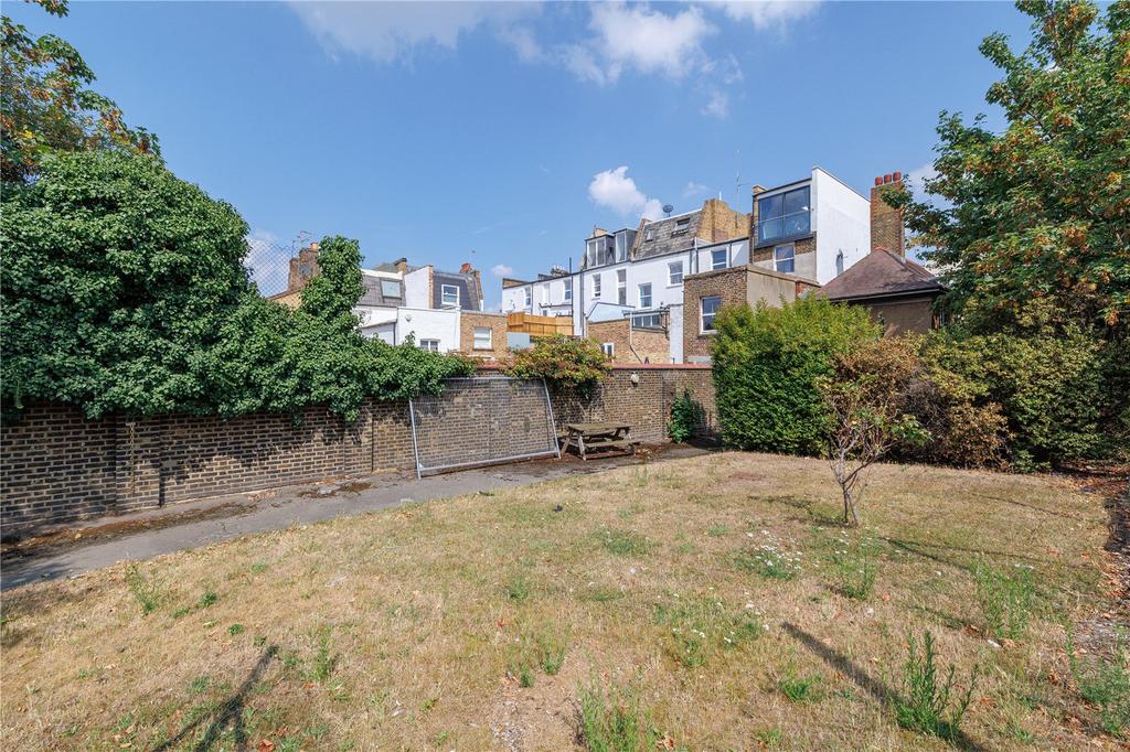 Munster Road, Fulham, London 3 bed end of terrace house for sale £960,000