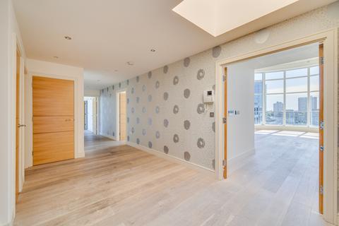 3 bedroom flat for sale, Monarch Point, Imperial Wharf, London